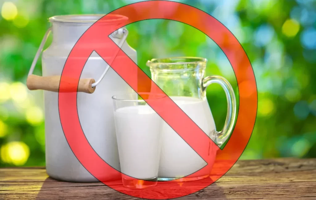 Cine nu ar trebui să bea lapte: Situațiile în care va provoca rău alergie lapte